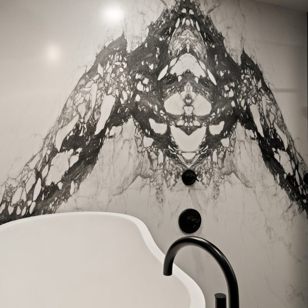 Image of Goth Dreams Bathroom 14